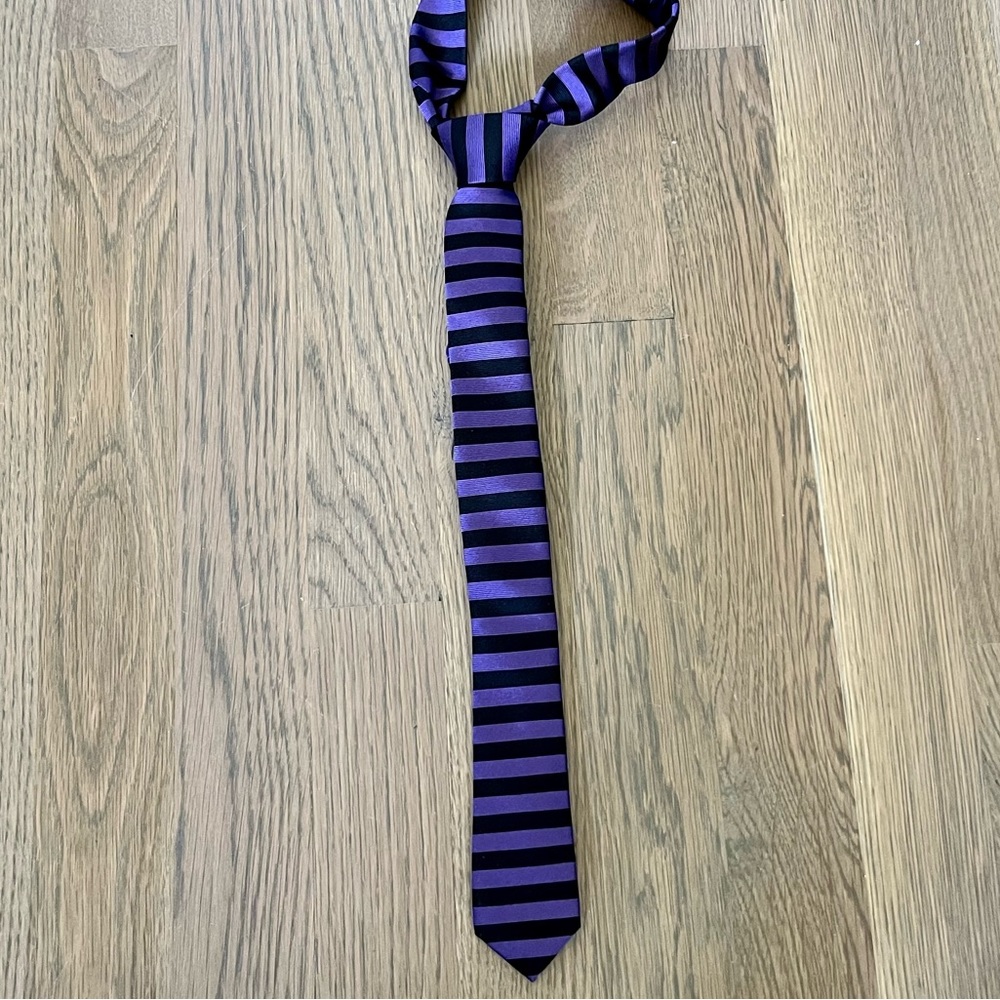 C2 by Calibrate Boys Silk Tie